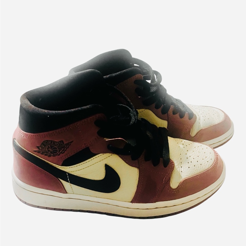 Nike Kids Sneakers Red and White